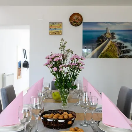House Angela With Private Pool, Private Parking, Wi-fi And Fully Fenced Garden - Wiibuk Villa *