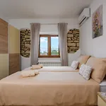 House Angela With Private Pool, Private Parking, Wi-fi And Fully Fenced Garden - Wiibuk Вилла